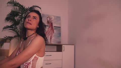 Snapshot of misslullu chatting on October 4, 4:21 am Lullu online show from October 4, 4:21 am