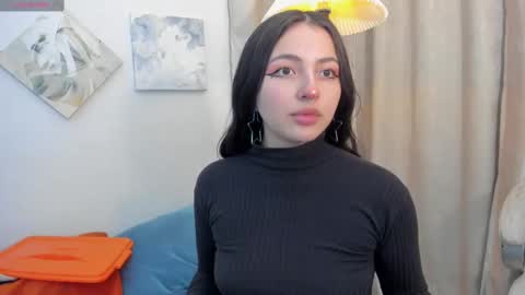 Snapshot of misslynn_ chatting on November 10, 2:32 am i am lyn online show from November 10, 2:32 am