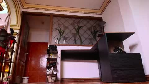 Snapshot of missmabelle_ chatting on May 20, 11:55 pm Im Valentina online show from May 20, 11:55 pm