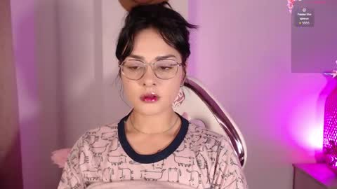 Snapshot of missmariana_ chatting on April 20, 11:39 pm missmariana_ online show from April 20, 11:39 pm