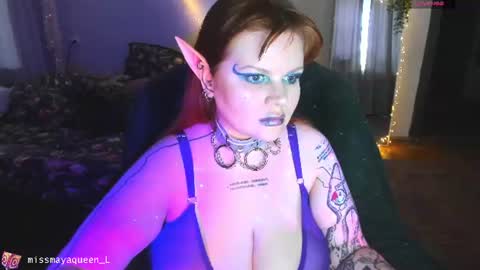 Snapshot of missmayaqueen chatting on July 2, 11:27 am Maya online show from July 2, 11:27 am