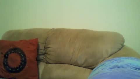 Snapshot of missmeandre chatting on February 25, 7:25 pm 4bdn couple online show from February 25, 7:25 pm