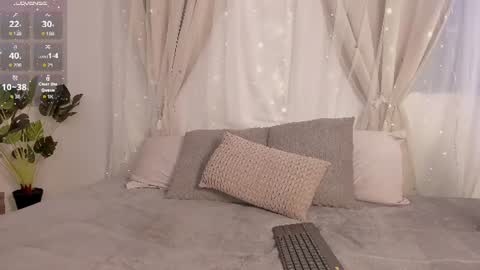 Snapshot of missmeegan_ chatting on July 28, 11:17 am Alejandra online show from July 28, 11:17 am