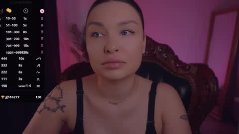 Snapshot of missmerciless chatting on February 9, 9:16 am LUXXANDRA online show from February 9, 9:16 am