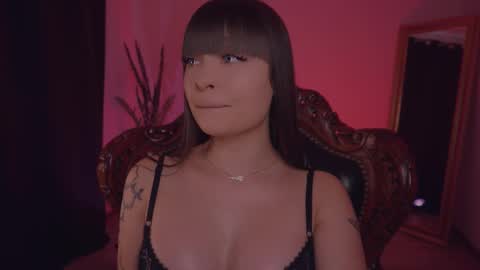 Snapshot of missmerciless chatting on March 9, 10:08 am LUXXANDRA online show from March 9, 10:08 am