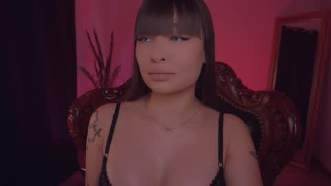 Snapshot of missmerciless chatting on March 11, 7:48 am LUXXANDRA online show from March 11, 7:48 am