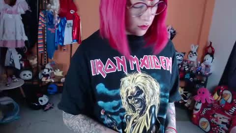 Miss Mia online show from April 28, 3:39 pm