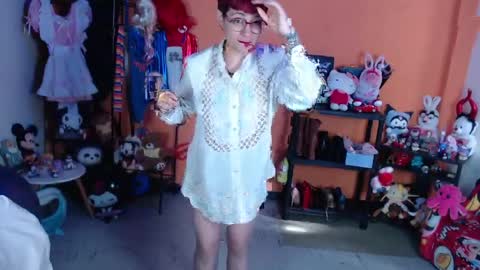 Snapshot of missmia2 chatting on May 4, 2:24 pm Miss Mia online show from May 4, 2:24 pm