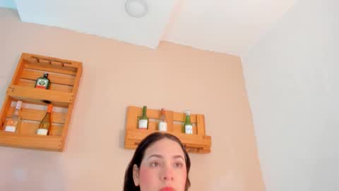 Mia  online show from November 3, 11:44 am