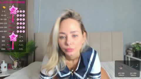 missmiatv online show from February 5, 4:06 am