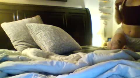 Snapshot of missmoonmagic13 chatting on June 11, 8:34 am Maxxx online show from June 11, 8:34 am