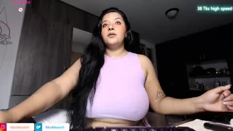 Snapshot of missmoonn chatting on July 16, 7:09 pm MissMoon online show from July 16, 7:09 pm