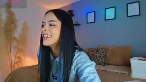 Nataly Rivas online show from June 27, 2:01 pm