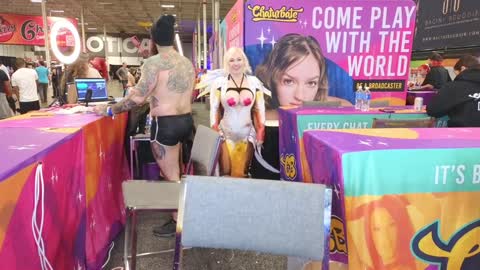 Snapshot of missnerdydirty chatting on December 8, 9:08 pm Luna online show from December 8, 9:08 pm