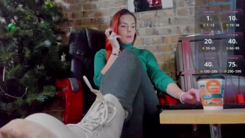 Snapshot of misspetitevenus chatting on January 20, 5:59 am Miss Venus online show from January 20, 5:59 am