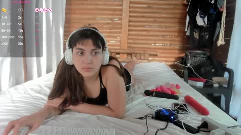 sarah online show from February 2, 9:23 pm