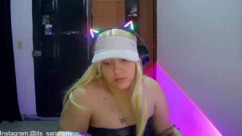 Snapshot of misspink152015 chatting on July 20, 9:28 pm sarah online show from July 20, 9:28 pm