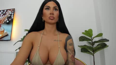 Renata online show from November 13, 8:52 pm