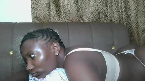 pretty gal online show from November 22, 2:10 am