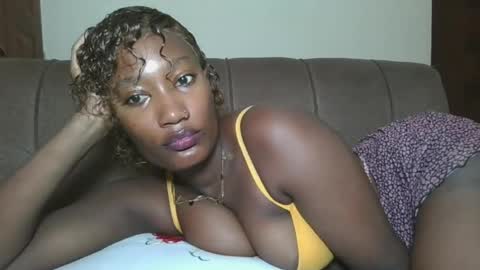 pretty gal online show from June 20, 2:09 pm