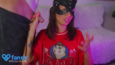 Snapshot of missri134022 chatting on November 28, 3:20 am Molly and Rick online show from November 28, 3:20 am