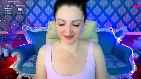 Snapshot of missrossi chatting on May 18, 4:07 am missrossi online show from May 18, 4:07 am