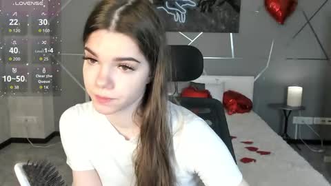 misss_evelyne online show from March 17, 7:12 am