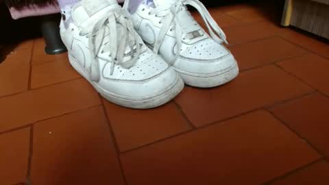 Snapshot of misssam28 chatting on February 13, 12:54 pm TELL ME MISS online show from February 13, 12:54 pm