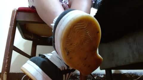 Snapshot of misssam28 chatting on December 17, 4:24 pm TELL ME MISS online show from December 17, 4:24 pm