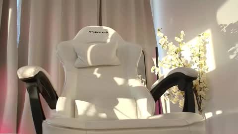 Medussa online show from March 13, 3:18 pm