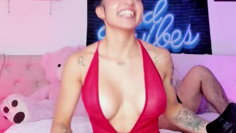 Snapshot of misstexass_ chatting on October 17, 11:18 pm  Natalie Texass indepedent model online show from October 17, 11:18 pm