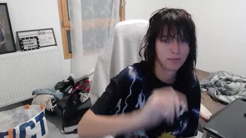 missthon online show from September 22, 7:43 am