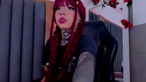 Snapshot of misstomie_ chatting on March 3, 1:20 pm Tomiehelp me get to 100 thumbs up online show from March 3, 1:20 pm