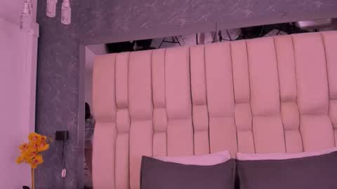 Valerie online show from February 15, 7:54 pm