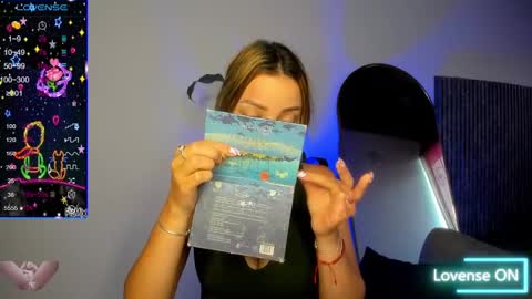 missvalery1 online show from December 30, 1:14 pm