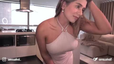 Snapshot of missvalery_1 chatting on July 15, 1:05 pm OF online show from July 15, 1:05 pm