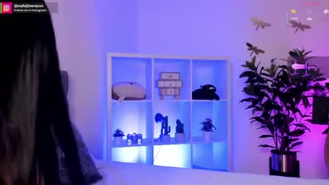 Snapshot of missvancouver_ chatting on May 15, 11:45 pm Mafe Jimenez online show from May 15, 11:45 pm