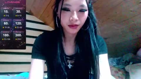 Snapshot of missversatile chatting on June 5, 6:13 pm Miss Versatile online show from June 5, 6:13 pm