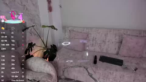 Pau OFmissweetpeach online show from July 4, 12:17 am