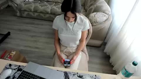 MissXPinkX online show from March 9, 1:15 pm