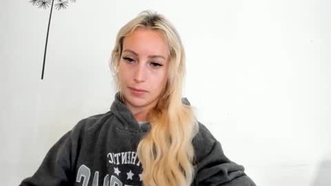 Missy matrix online show from December 18, 10:32 am