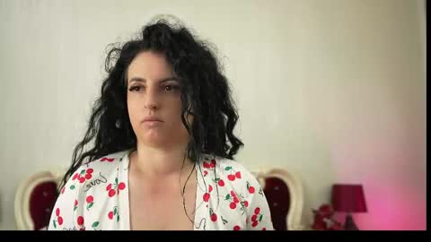 Snapshot of missy_skye chatting on June 9, 6:14 am Skye online show from June 9, 6:14 am