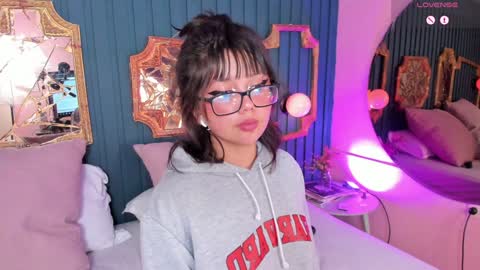 Snapshot of missy_taylor_ chatting on December 18, 8:14 pm Missy online show from December 18, 8:14 pm