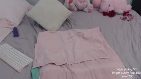 Snapshot of missyinpinkk chatting on February 3, 7:51 am Missy online show from February 3, 7:51 am