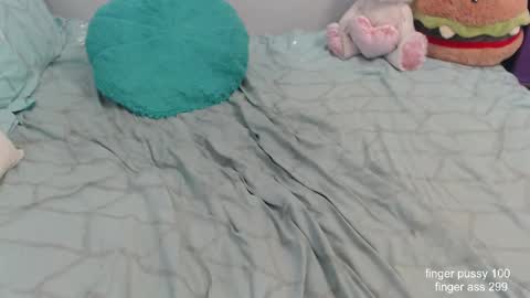 Snapshot of missyinpinkk chatting on March 3, 7:43 am Missy online show from March 3, 7:43 am