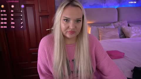 missyymarty online show from December 3, 9:40 am