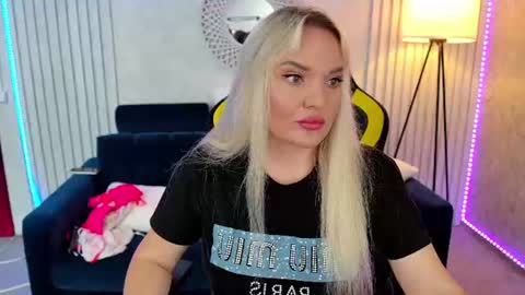 Snapshot of missyymarty chatting on June 9, 6:36 am missyymarty online show from June 9, 6:36 am