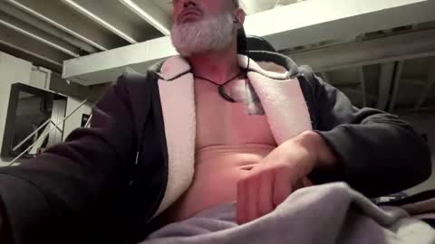 AJ online show from December 21, 6:53 am