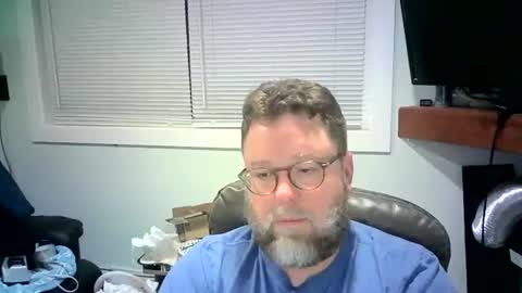 Snapshot of mister_happy567 chatting on March 9, 6:06 am Mr. Happy online show from March 9, 6:06 am