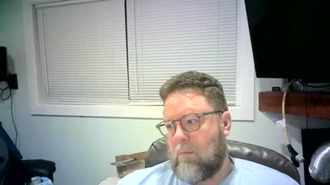 Snapshot of mister_happy567 chatting on March 11, 3:37 am Mr. Happy online show from March 11, 3:37 am